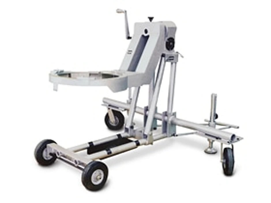 Herramientas militares y equipos de apoyo en tierra.